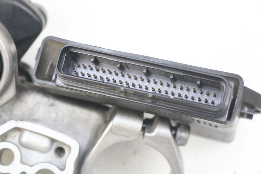 photo de SCHLOSS-SCHLÜSSEL-CDI-ZÜNDUNGSSCHLOSS YAMAHA FJR ABS 1300 (2006 - 2012) - Weitere Ansicht des Artikels