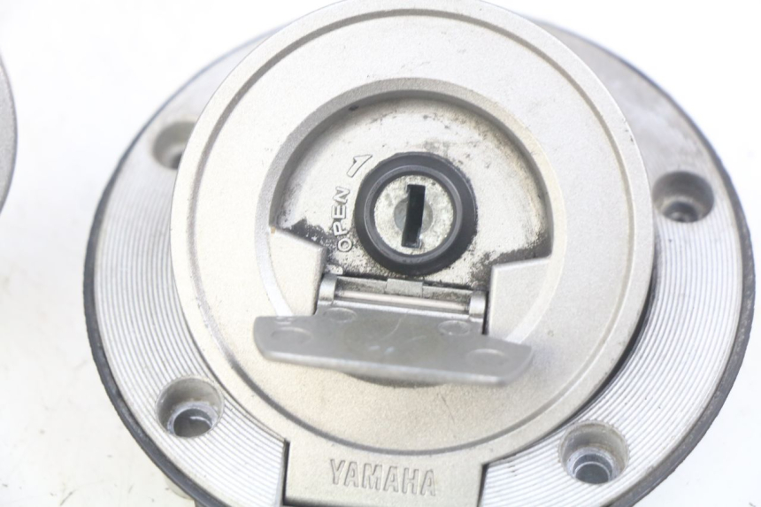 photo de SCHLOSS-SCHLÜSSEL-CDI-ZÜNDUNGSSCHLOSS YAMAHA FJR ABS 1300 (2006 - 2012) - Fokus auf die Struktur