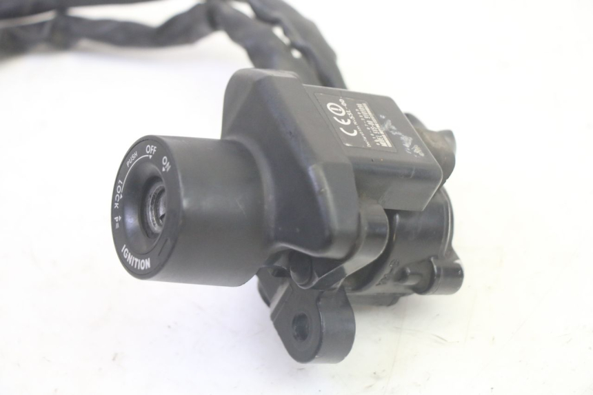 photo de SCHLOSS-SCHLÜSSEL-CDI-ZÜNDUNGSSCHLOSS YAMAHA FJR ABS 1300 (2006 - 2012) - Alternative Perspektive