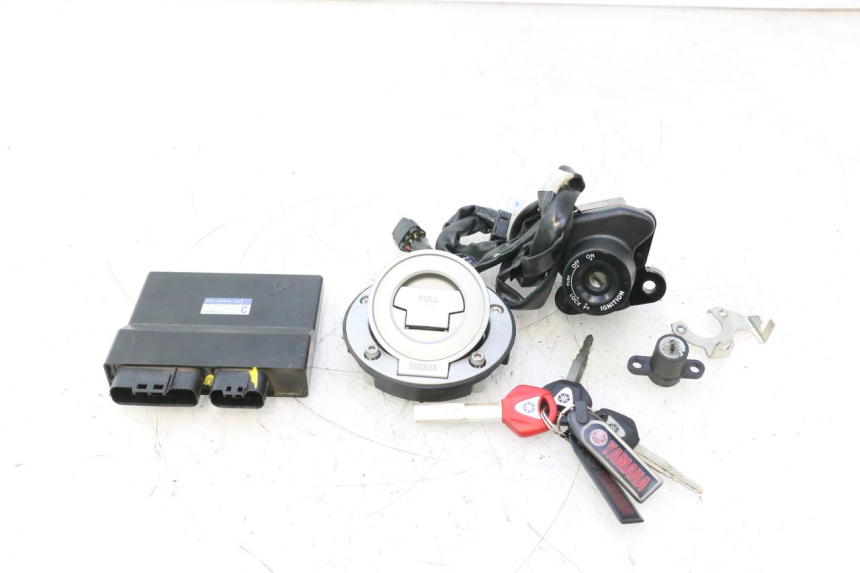 photo de SCHLOSSSATZ CDI YAMAHA FZ8 800 (2010 - 2016) - Hauptansicht