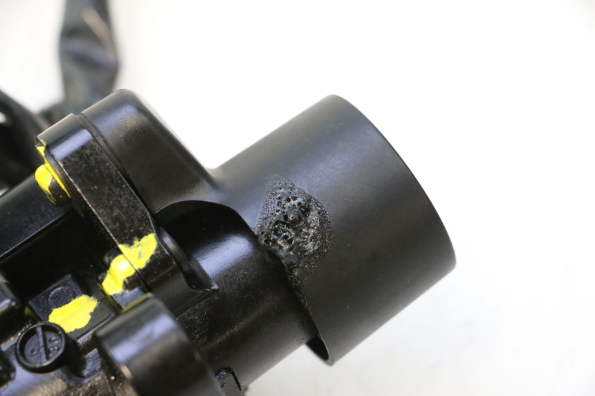 photo de SCHLOSSSATZ CDI YAMAHA FZ8 800 (2010 - 2016) - Hochauflösende Nahaufnahme