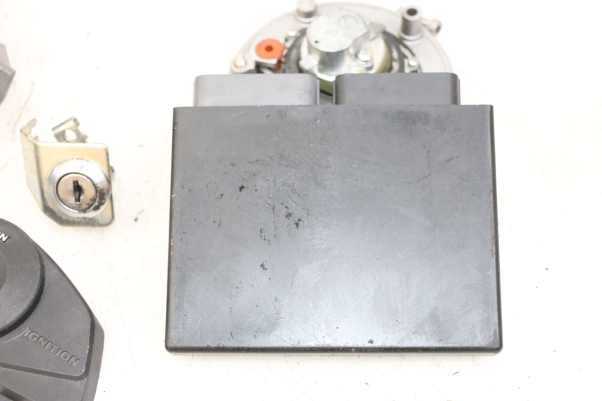 photo de SCHLOSSSATZ CDI SUZUKI GSR 750 (2011 - 2017) - Charakteristische Merkmale