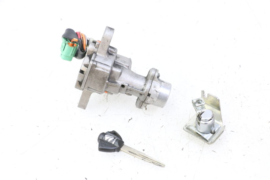 photo de SCHLOSSSATZ CDI SUZUKI GSR 750 (2011 - 2017) - Alternative Perspektive