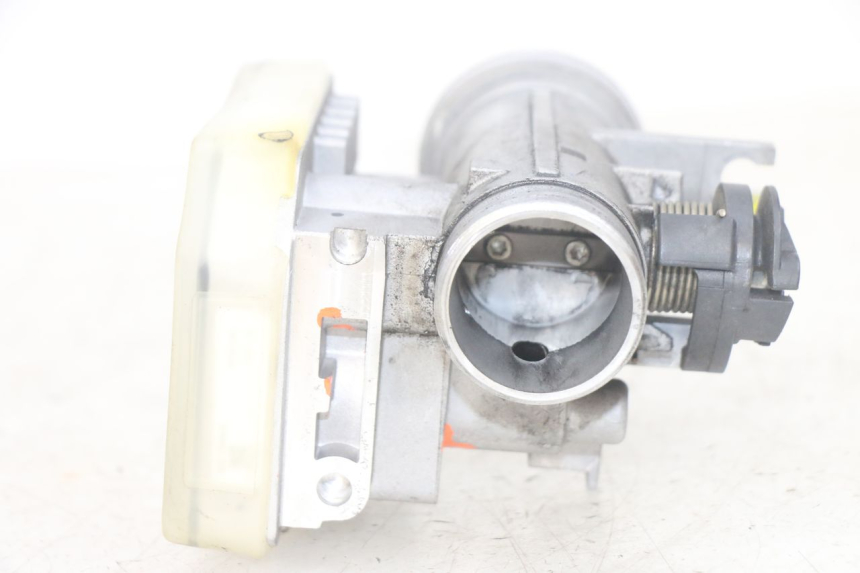 photo de SCHLOSSSATZ CDI PIAGGIO MP3 HPE 300 (2019 - 2026) - Weitere Ansicht des Artikels