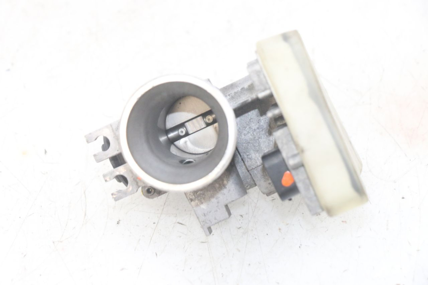 photo de SCHLOSSSATZ CDI PIAGGIO MP3 HPE 300 (2019 - 2026) - Geprüftes Gebrauchtteil