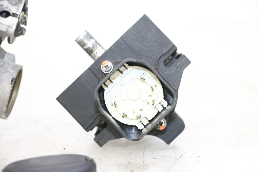 photo de SCHLOSSSATZ CDI PIAGGIO MP3 500 (2014 - 2017) - Zoom auf Komponenten