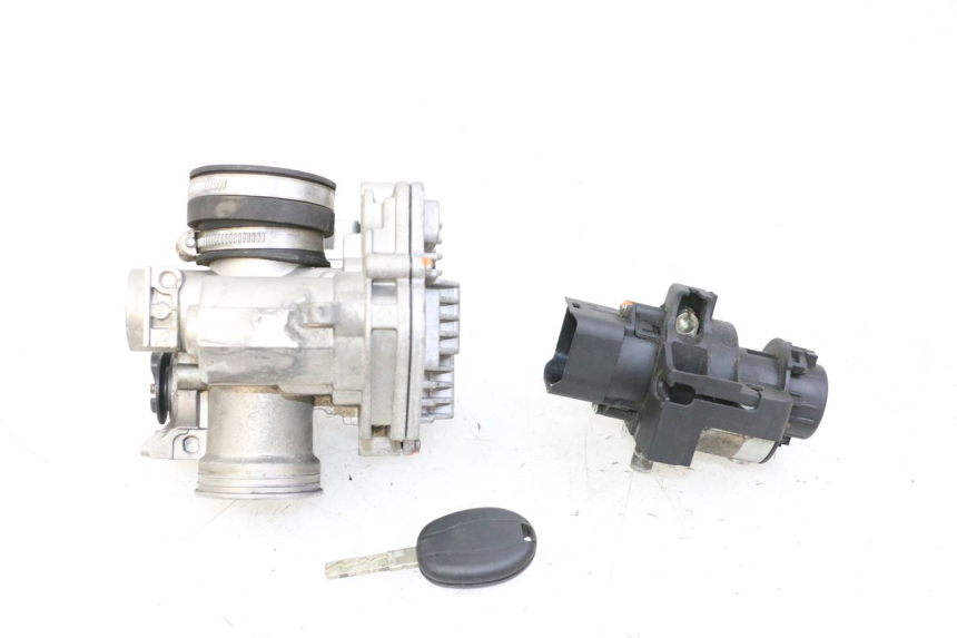 photo de SCHLOSSSATZ CDI PIAGGIO MP3 500 (2014 - 2017) - Alternative Perspektive