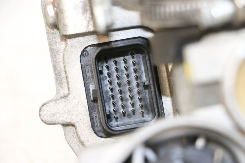 photo de SCHLOSSSATZ CDI PIAGGIO MP3 500 (2014 - 2017) - Oberflächenzustand und Material