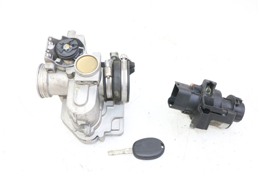 photo de SCHLOSSSATZ CDI PIAGGIO MP3 500 (2014 - 2017) - Geprüftes Gebrauchtteil