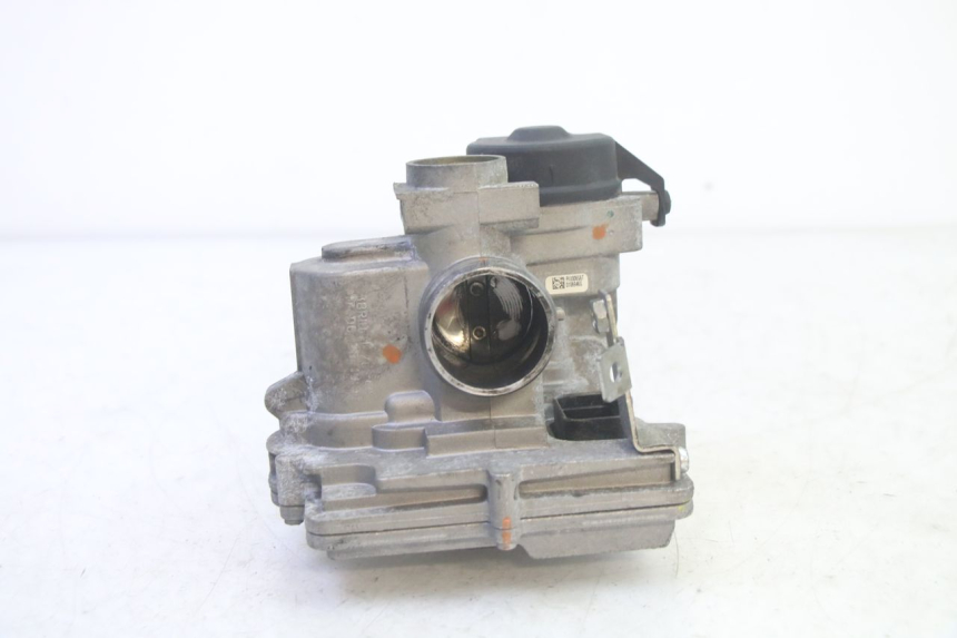 photo de SCHLOSSSATZ CDI PIAGGIO MP3 500 (2016 - 2018) - Geprüftes Gebrauchtteil