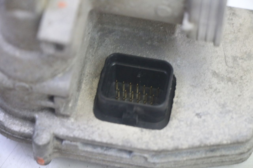 photo de SCHLOSSSATZ CDI PIAGGIO MP3 RL 250 (2006 - 2010) - Alternative Perspektive