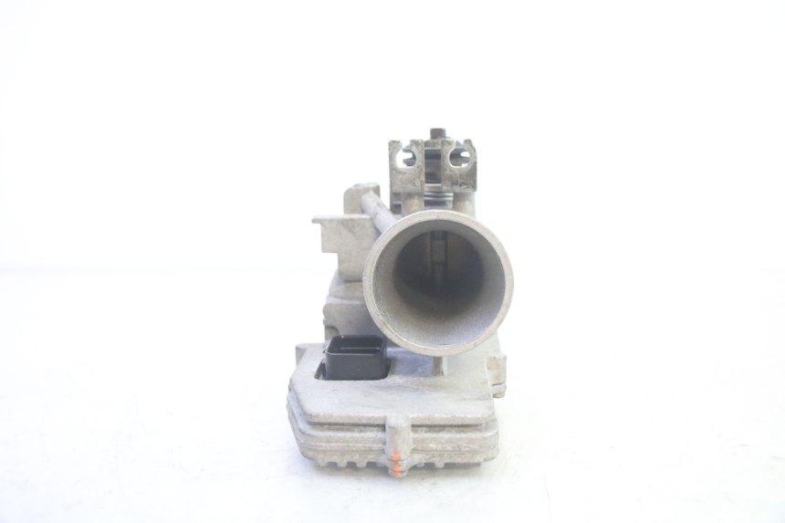 photo de SCHLOSSSATZ CDI PIAGGIO MP3 RL 250 (2006 - 2010) - Details der Befestigungspunkte