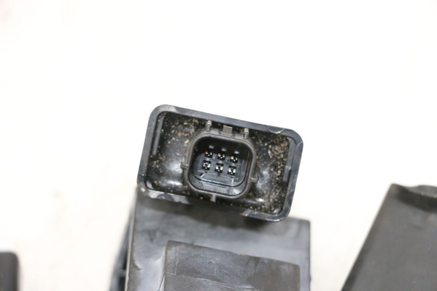 photo de SCHLOSSSATZ CDI YAMAHA NEO'S CORE 1 (2022 - 2026) - Zoom auf Komponenten