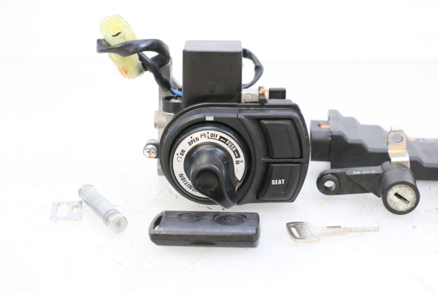 photo de SCHLOSSSATZ CDI YAMAHA NEO'S CORE 1 (2022 - 2026) - Alternativer Blickwinkel