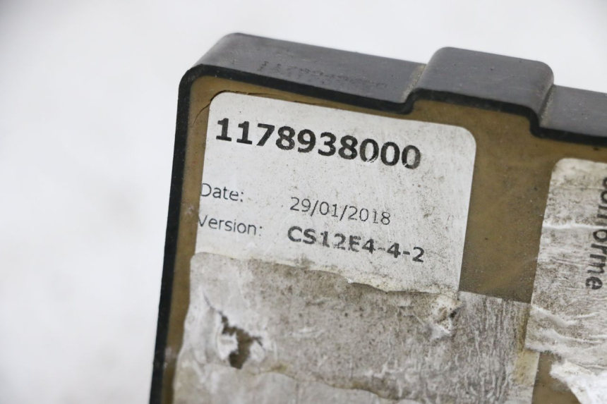 photo de SCHLOSSSATZ CDI PEUGEOT SATELIS 125 (2013 - 2018) - Fokus auf die Struktur