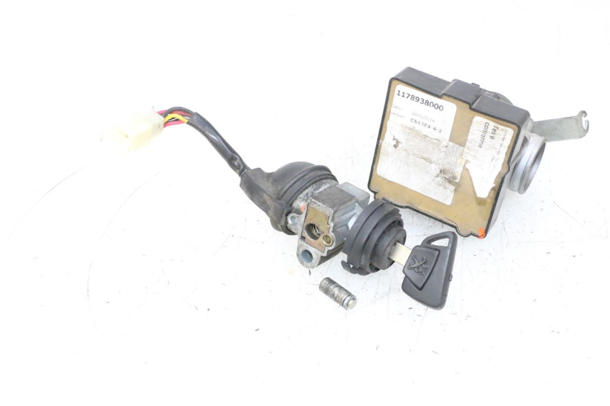 photo de SCHLOSSSATZ CDI PEUGEOT SATELIS 125 (2013 - 2018) - Alternativer Blickwinkel