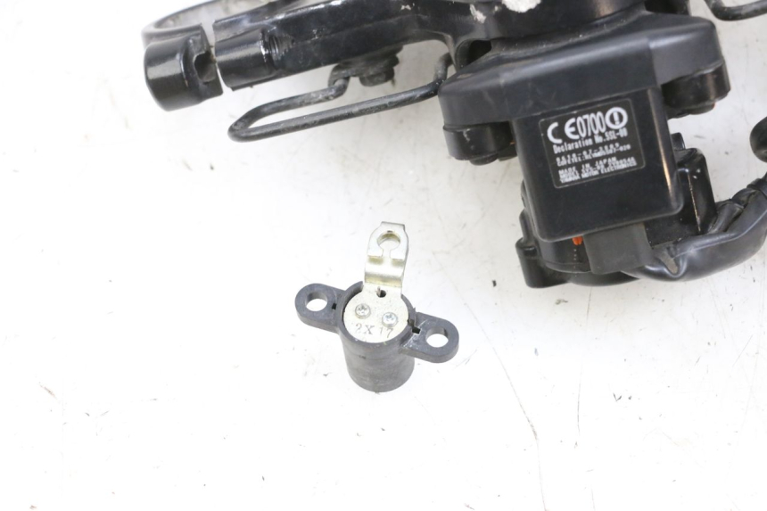 photo de SCHLOSS-SCHLÜSSEL-CDI-NEIMAN YAMAHA TDM ABS 900 (2002 - 2014) - Kennzeichnungen und Originalreferenzen