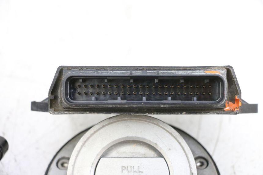 photo de SCHLOSSSATZ CDI YAMAHA TDM ABS 900 (2002 - 2014) - Fokus auf die Struktur