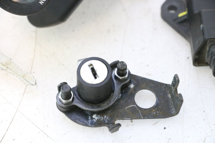 photo de SCHLOSSSATZ CDI YAMAHA TDM ABS 900 (2002 - 2014) - Alternative Perspektive