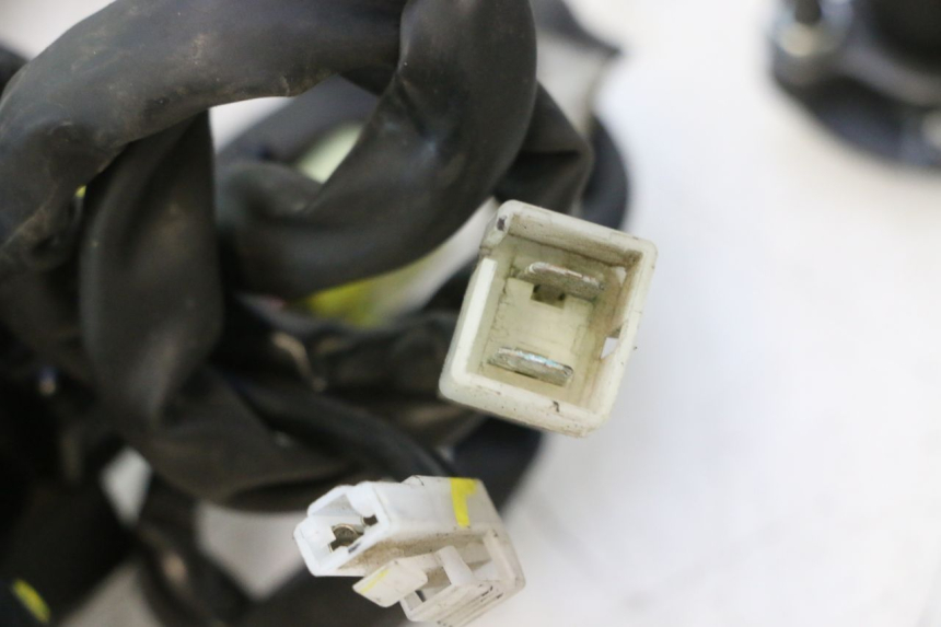 photo de SCHLOSSSATZ CDI YAMAHA TDM ABS 900 (2002 - 2014) - Details der Befestigungspunkte