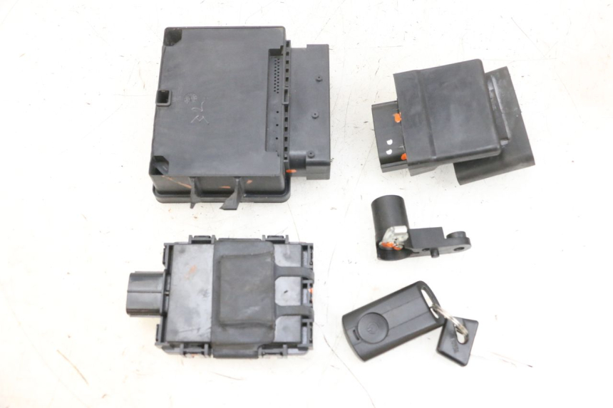 photo de SCHLOSSSATZ CDI YAMAHA TRICITY 300 (2020 - 2024) - Weitere Ansicht des Artikels