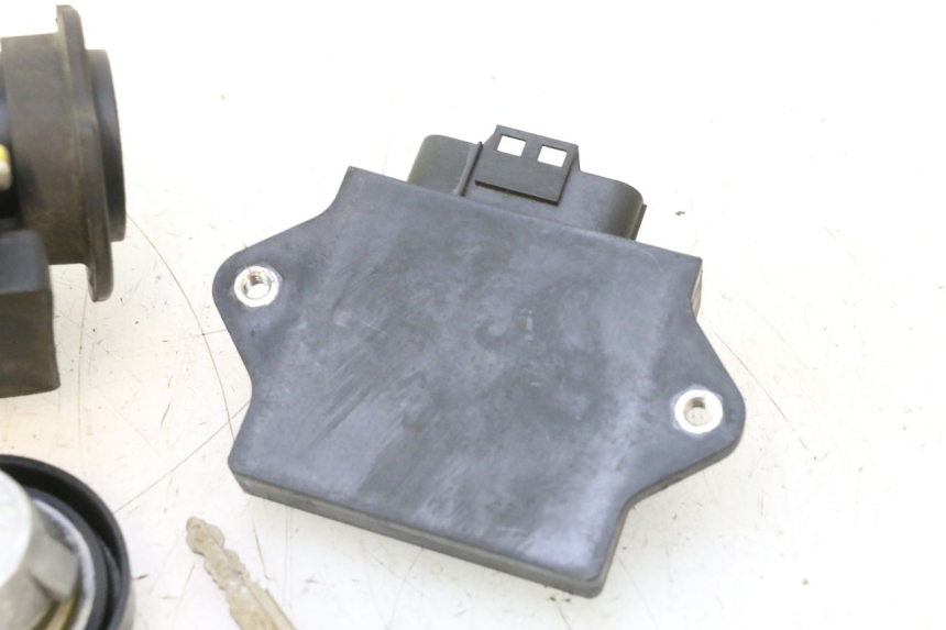 photo de SCHLOSS-SCHLÜSSEL-CDI-NEIMAN KIT YAMAHA X-MAX XMAX 125 (2010 - 2013) - Charakteristische Merkmale