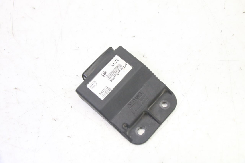 photo de SCHLOSS-SCHLÜSSEL-CDI-ZÜNDUNGSSCHLOSS PIAGGIO X9 EVOLUTION 125 (2003 - 2007) - Zoom auf Gebrauchszustand