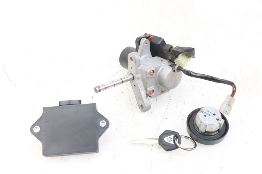 photo de SCHLOSS-SCHLÜSSEL-CDI-NEIMAN YAMAHA XMAX X-MAX 125 (2006 - 2009) - Geprüftes Gebrauchtteil