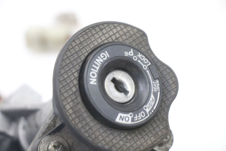 photo de SCHLOSSSATZ CDI YAMAHA X-MAX XMAX ABS 250 (2010 - 2014) - Alternative Perspektive