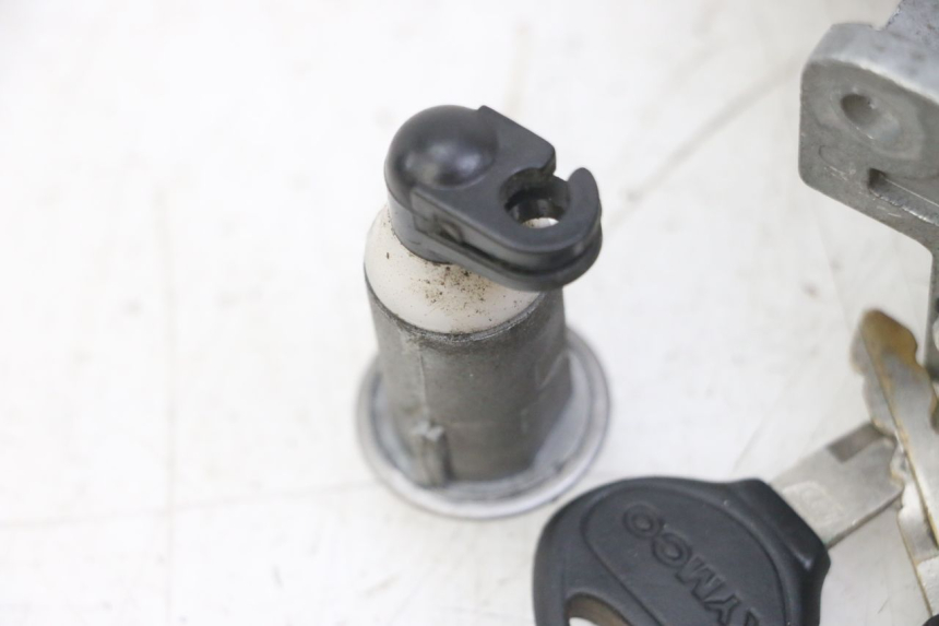 photo de SCHLOSS-SCHLÜSSEL-KIT NEIMAN KYMCO AGILITY 4T 50 (2005 - 2018) - Gesamtansicht des Produkts