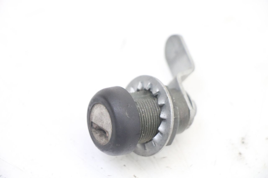 photo de SCHLOSSSATZ BMW C1 125 (2000 - 2003) - Geprüftes Gebrauchtteil