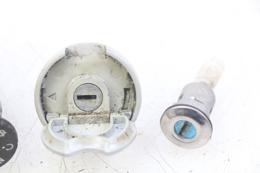 photo de SCHLOSS-SCHLÜSSEL-KIT NEIMAN BAOTIAN BT 49 QT-9 50 (2006 - 2010) - Geprüftes Gebrauchtteil