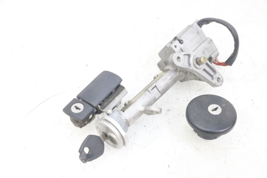 photo de SCHLOSSSATZ SUZUKI BURGMAN 125 (2007 - 2014) - Detailansicht des Bauteils