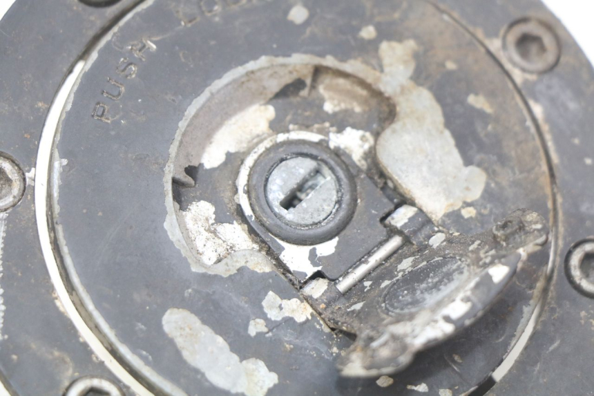 photo de SCHLOSS-SCHLÜSSEL-KIT NEIMAN HONDA CBR RR FIREBLADE 900 (1992 - 1994) - Weitere Ansicht des Artikels