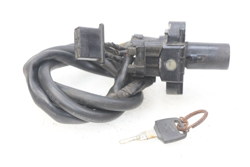 photo de SCHLOSS-SCHLÜSSEL-KIT NEIMAN HONDA CBR RR FIREBLADE 900 (1992 - 1994) - Kennzeichnungen und Originalreferenzen