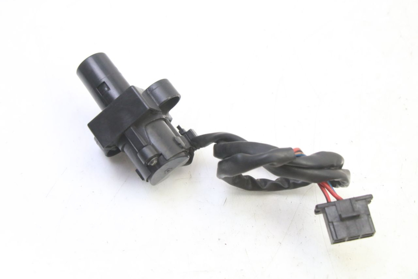 photo de SCHLOSS-SCHLÜSSEL-KIT NEIMAN HONDA CBR RR FIREBLADE 900 (1992 - 1994) - Details der Befestigungspunkte