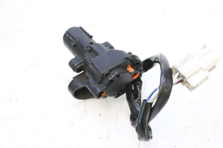 photo de SCHLOSSSATZ KAWASAKI ER-6 ER6 F ABS 650 (2012 - 2016) - Zoom auf Gebrauchszustand