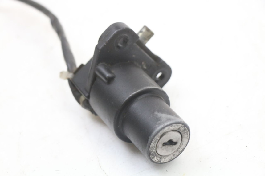 photo de SCHLOSSSATZ HYOSUNG GF 125 (2001 - 2005) - Technische Nahaufnahme