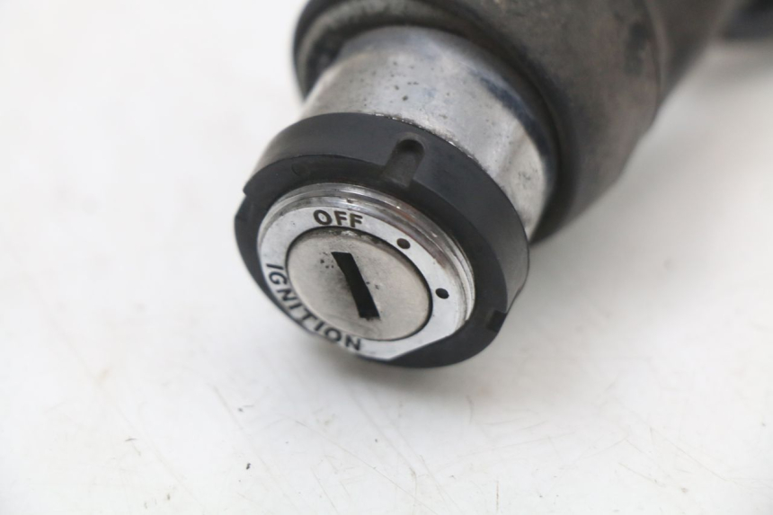 photo de Schloss- und Schlüsselkit Neiman SUZUKI GN 125 (1997 - 2000) - Oberflächenzustand und Material