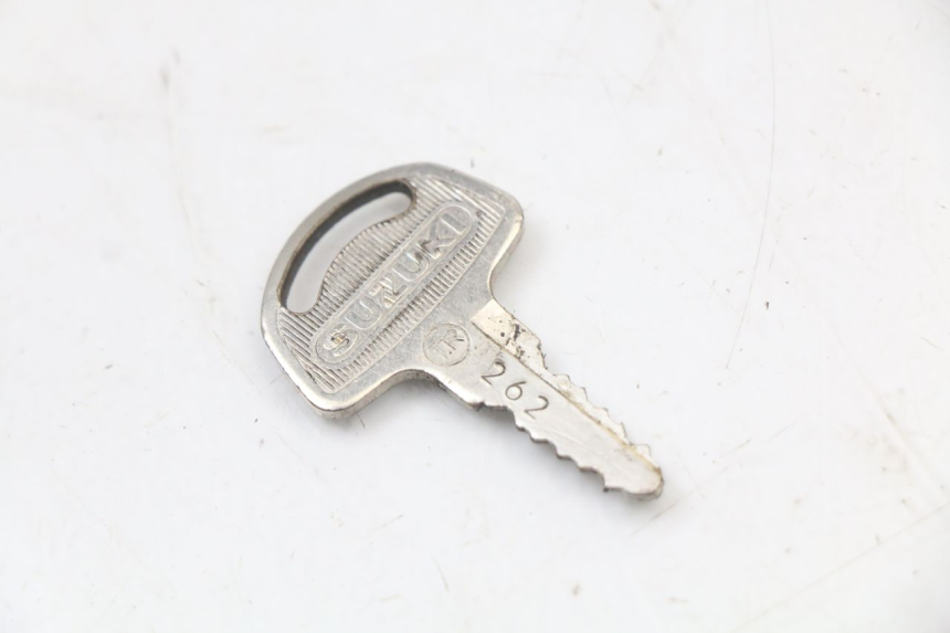 photo de Schloss- und Schlüsselkit Neiman SUZUKI GN 125 (1997 - 2000) - Detailansicht des Bauteils