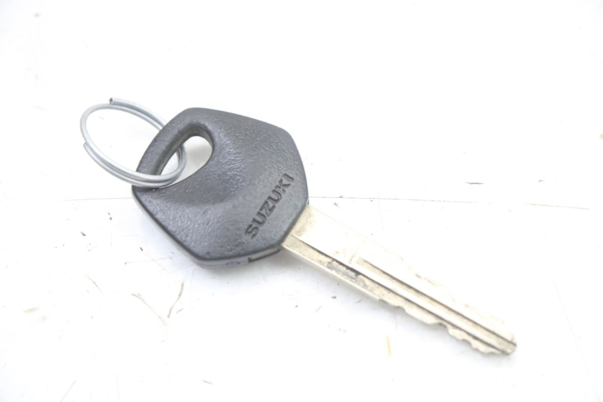 photo de SCHLOSSSATZ SUZUKI GSF S BANDIT 600 (2000 - 2004) - Geprüftes Gebrauchtteil