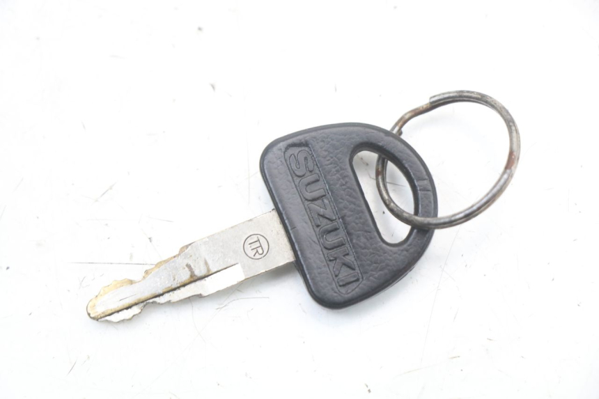 photo de SCHLOSSSATZ SUZUKI GSX E 250 (1982 - 1983) - Zoom auf Gebrauchszustand