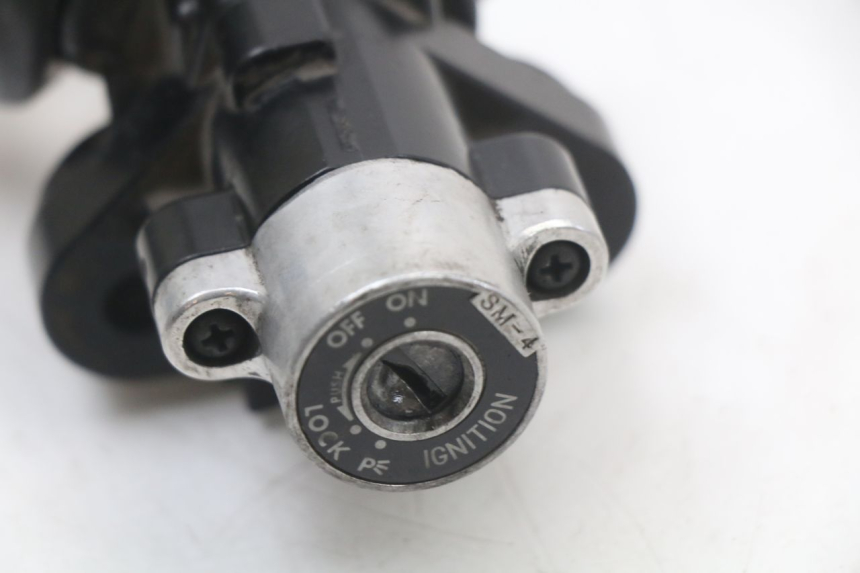 photo de SCHLOSSSATZ SUZUKI GZ MARAUDER 125 (1998 - 2004) - Geprüftes Gebrauchtteil