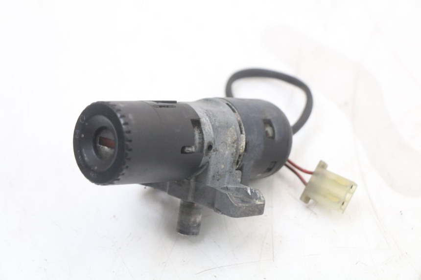 photo de SCHLOSSSATZ HONDA NES AROBASE 125 (2000 - 2003) - Zoom auf Gebrauchszustand