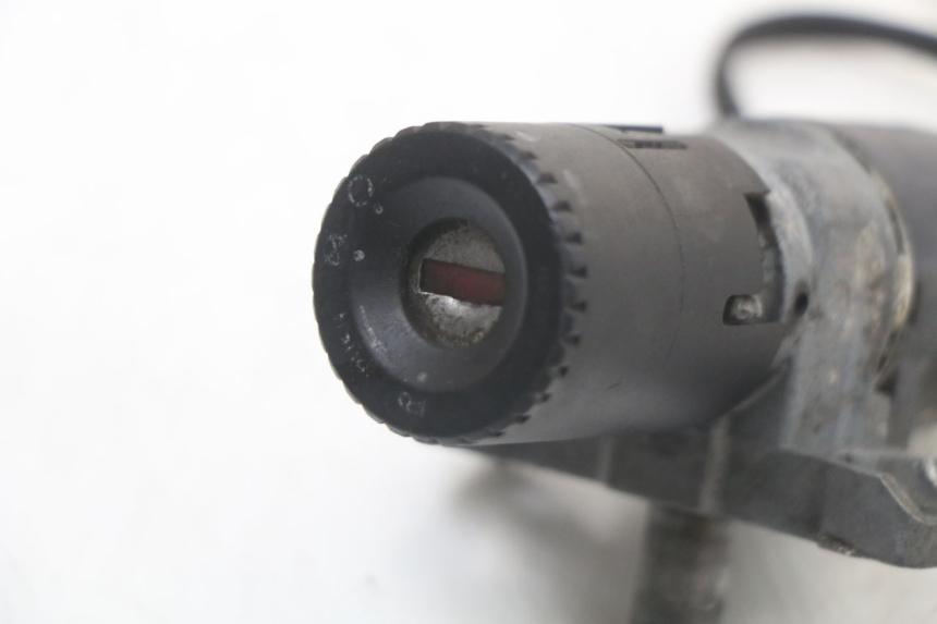 photo de SCHLOSSSATZ HONDA NES AROBASE 125 (2000 - 2003) - Alternative Perspektive