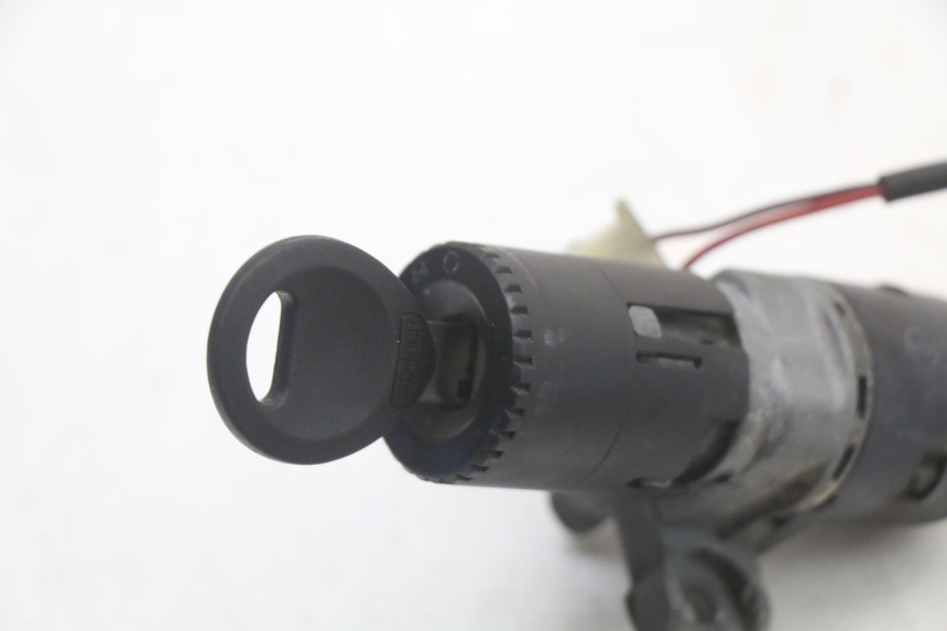 photo de SCHLOSSSATZ HONDA NES AROBASE 125 (2000 - 2003) - Technische Nahaufnahme