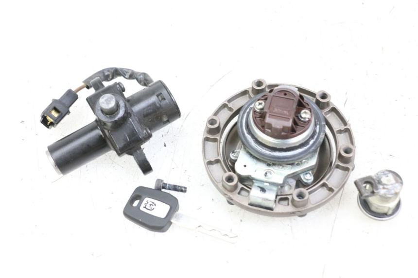 photo de SCHLOSSSATZ HUSQVARNA SVARTPILEN 401 (2018 - 2023) - Alternative Perspektive