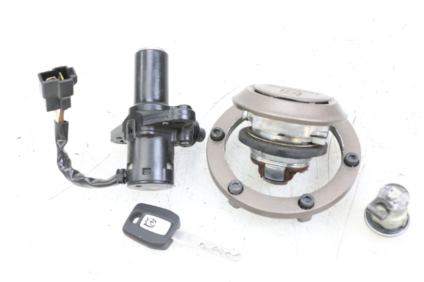 photo de SCHLOSSSATZ HUSQVARNA SVARTPILEN 401 (2018 - 2023) - Technische Nahaufnahme