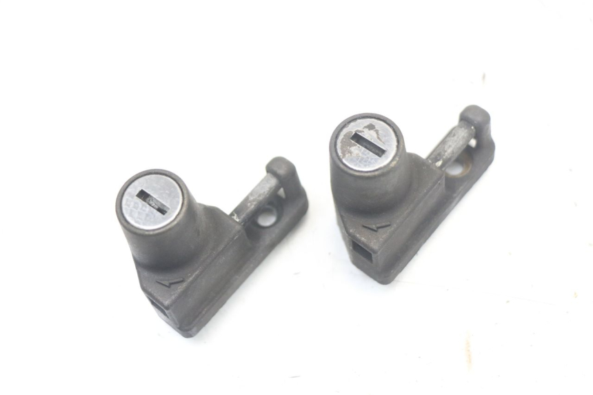 photo de SCHLOSSSATZ KAWASAKI GTR 1000 (1994 - 2004) - Charakteristische Merkmale