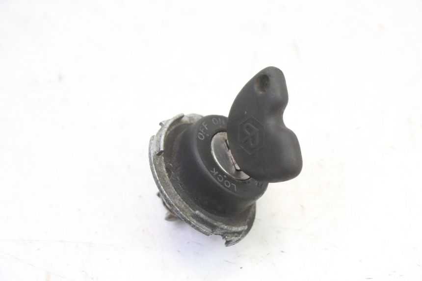 photo de SCHLOSSSATZ PIAGGIO LIBERTY 4T 50 (2009 - 2015) - Zoom auf Gebrauchszustand